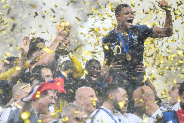 防守反击策 防守反击策